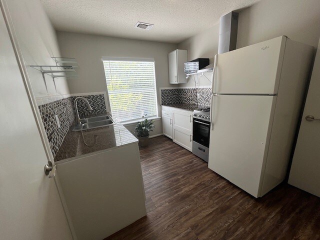 Foto del edificio - 7719 Sign St