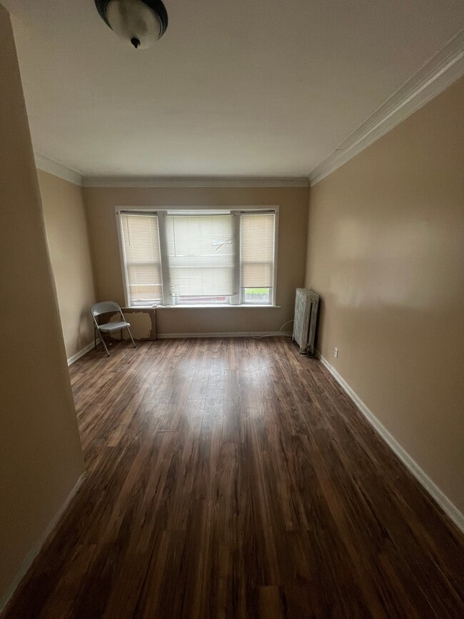 Photo - 138 W 70th St Apartment