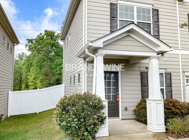 Building Photo - 108 Howard Ave