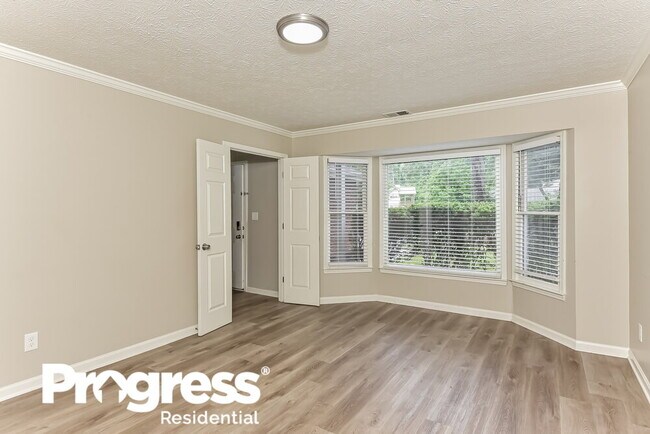 Building Photo - 3811 Eden Glen Dr SE