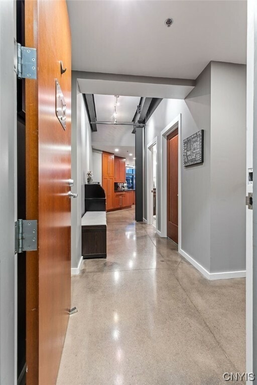 Foto principal - 211 W Jefferson St
