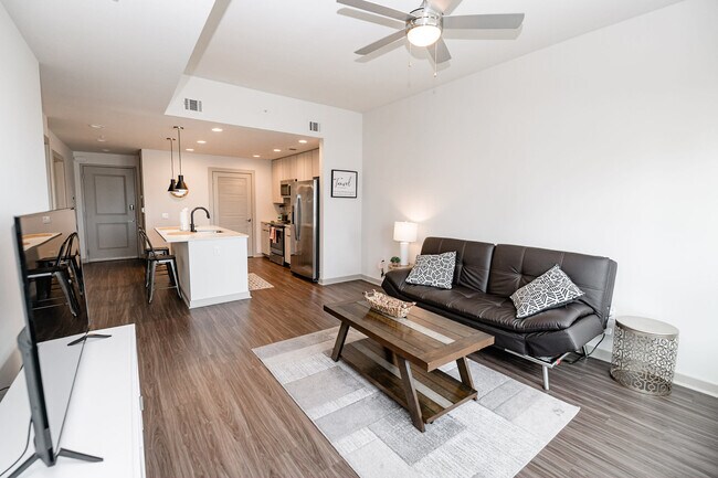 Foto del edificio - 225 S Poplar St