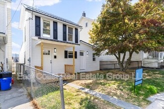 Building Photo - 25 Ridge Rd