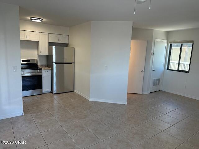 Foto del edificio - 4114 Holiday Dr