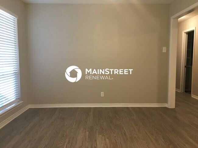 Foto del edificio - 4 Bedroom Pet-Friendly Home in Lancaster, TX with Main Street Renewal
