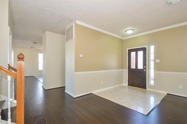 Foto del edificio - 15002 Turphin Way