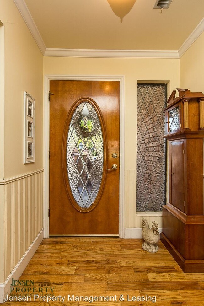 Foto del edificio - 3 br, 2 bath House - 1150 Wesley Powell