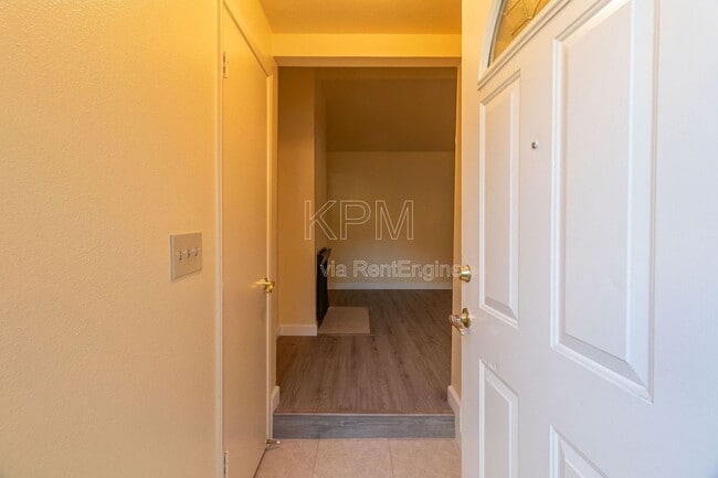 Building Photo - 1036 Princess Dr