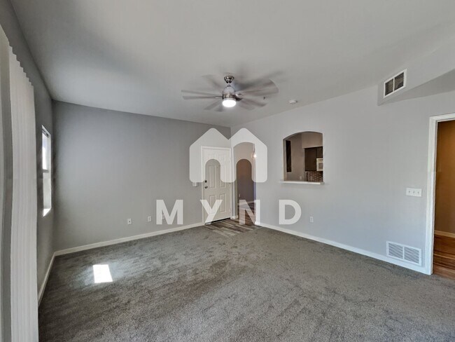 Building Photo - 6850 Sharlands Ave Apt U1125