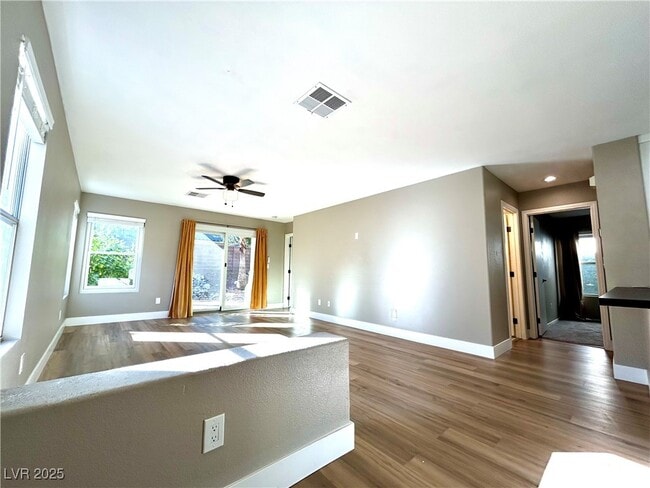 Building Photo - 3257 River Glorious Ln