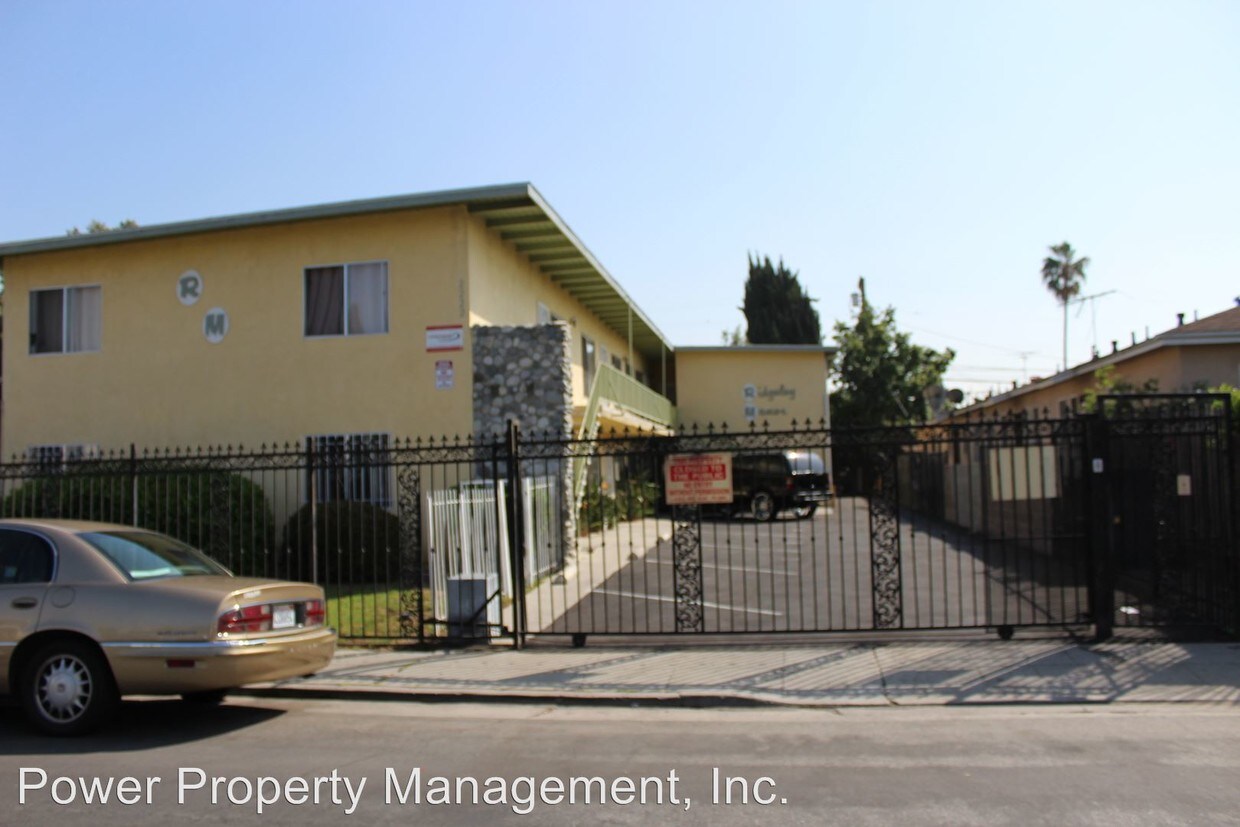 Building Photo - 2222 S Ridgeley Dr