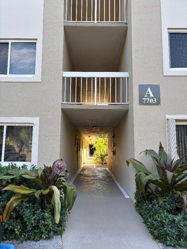 Building Photo - 7703 Camino Real