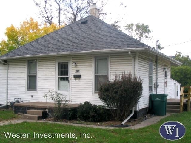 Primary Photo - 3 br, 2 bath Room For Rent - 514 W Orchard St