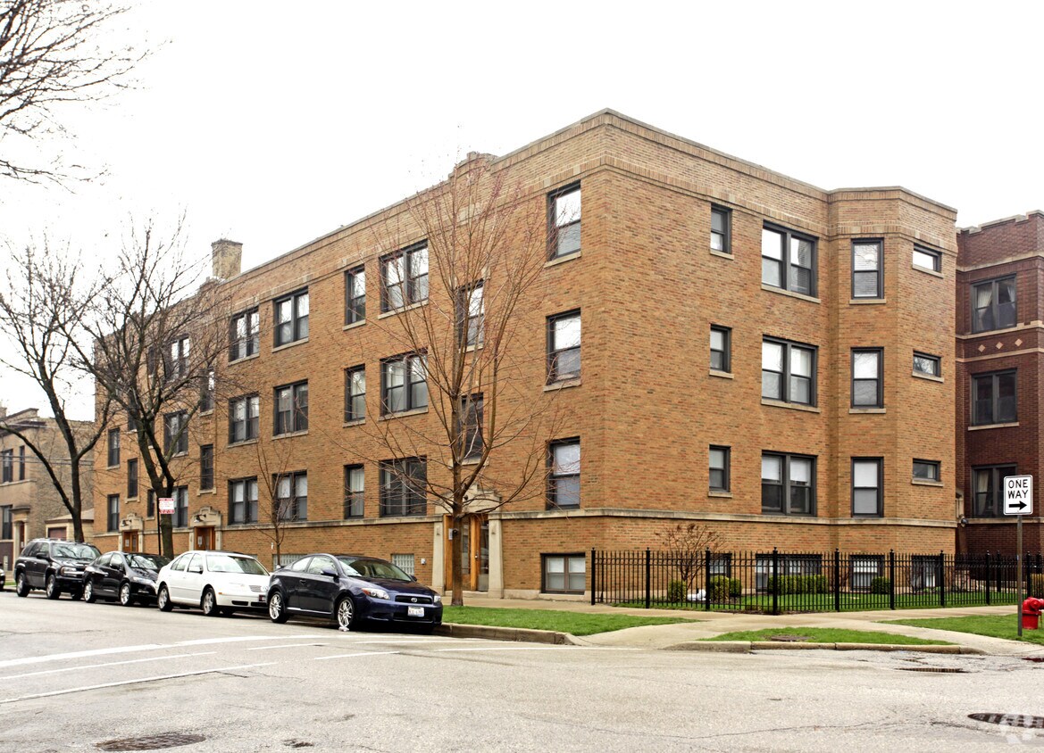 Primary Photo - 3433-3443 N Lakewood Ave