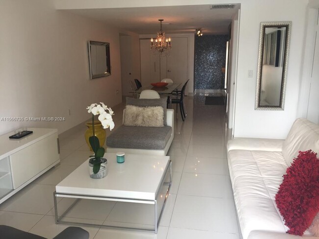 Foto del edificio - 485 Brickell Ave
