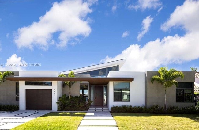 Building Photo - 1830 NE 193rd St