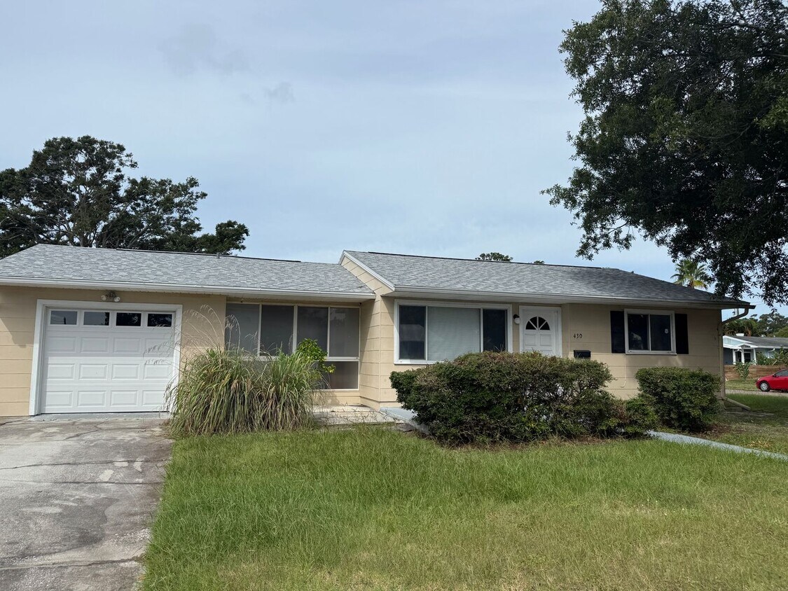 Highly Desired Tyrone home 2/1.5 - Highly Desired Tyrone home 2/1.5