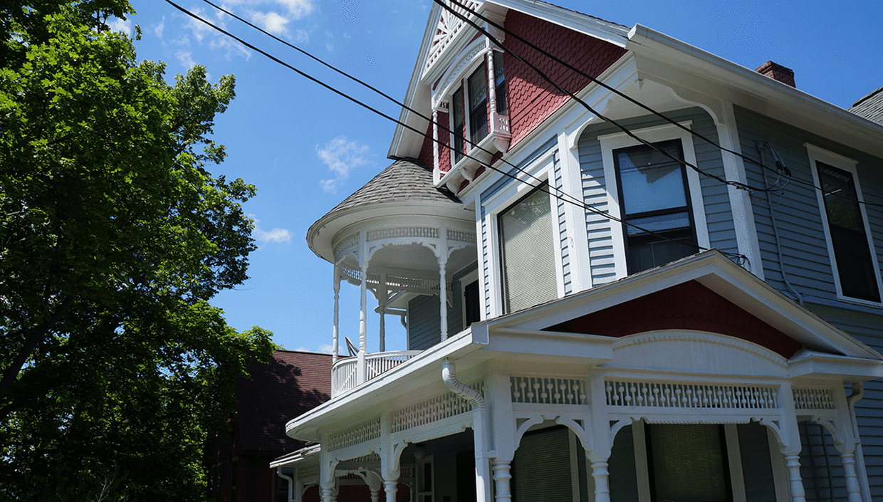 Building Photo - 804 E Seneca St