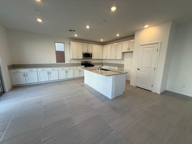 Building Photo - Welcome to this newly built 3-bedroom, 2.5-bathroom home