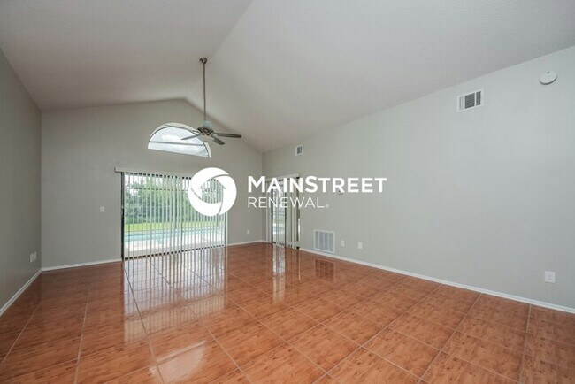 Building Photo - 3 Bedroom Pet-Friendly Home in ORLANDO, FL with Main Street Renewal