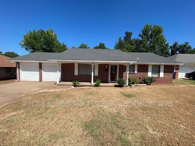 Photo - 6300 N Wildewood Dr House