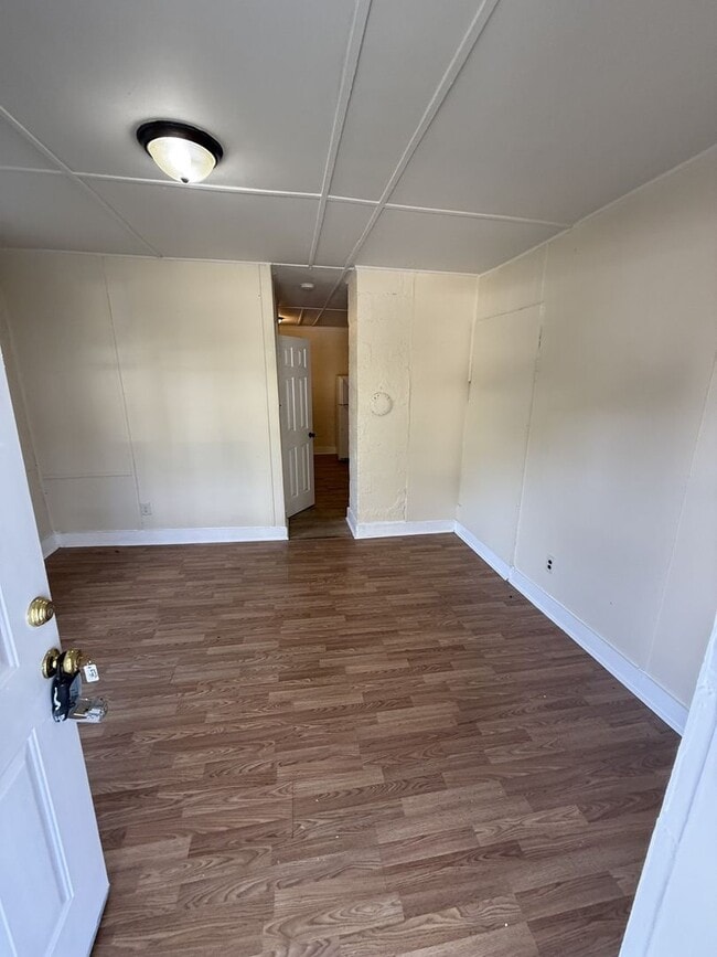Foto del edificio - 604 1/2 Bragg St
