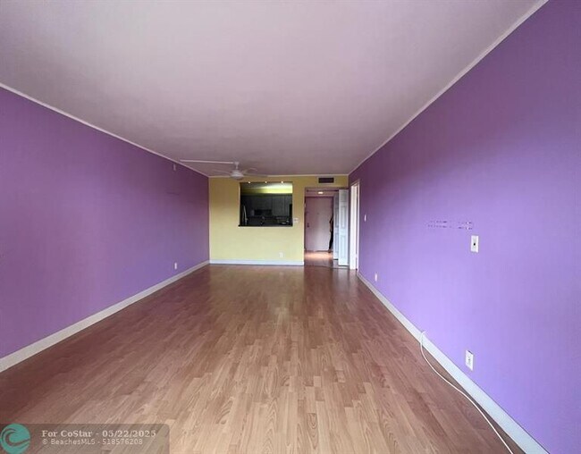 Foto del edificio - 9355 SW 8th St