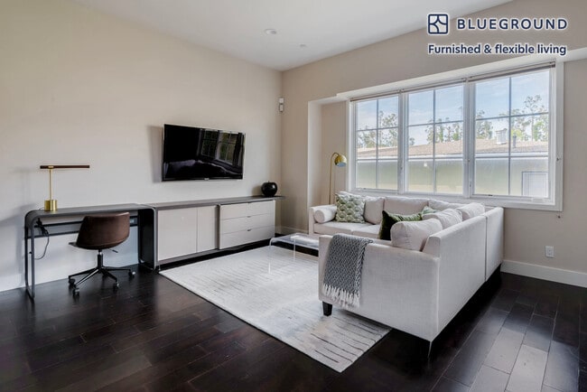 Building Photo - 1225 Floribunda Ave