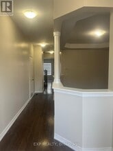 Building Photo - 10 Dufay Rd