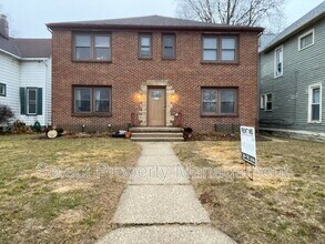 Building Photo - 1033 Edgewater Ave