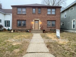 Building Photo - 1033 Edgewater Ave