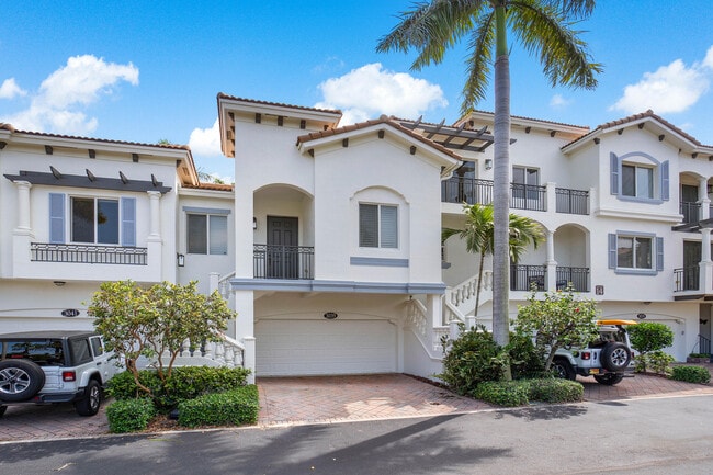 Building Photo - 3039 Waterside Cir