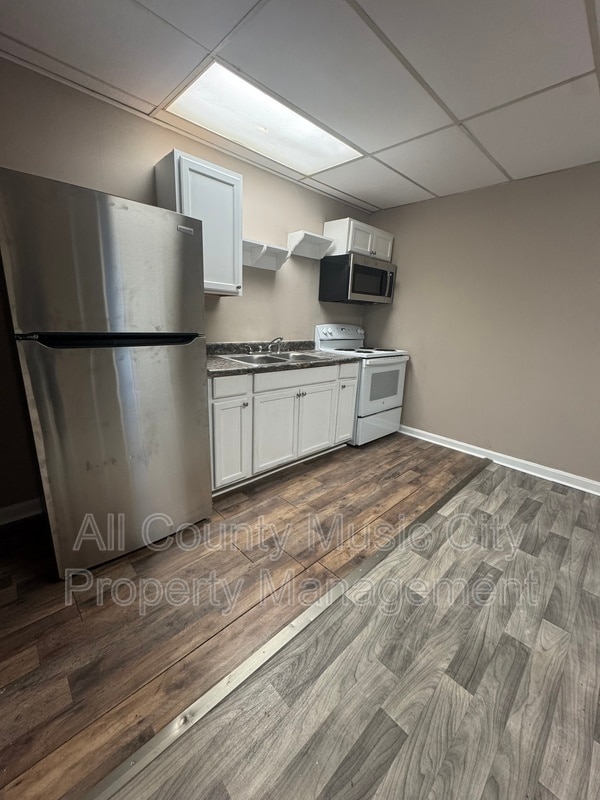 Building Photo - 105 Bonnabrook Dr