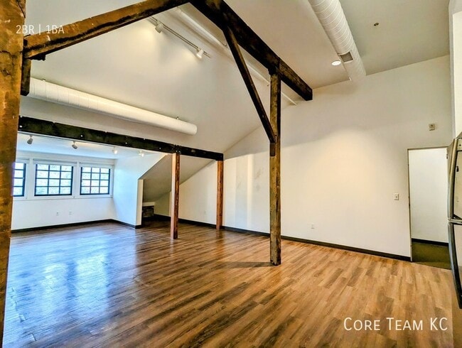 Building Photo - 1810 Madison Ave