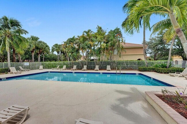Foto del edificio - 254 River Bluff Ln