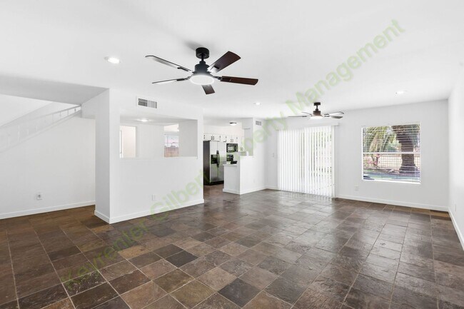 Foto del edificio - Remodeled Alta Mesa Golf Course Home with Private Balcony and Putting Green