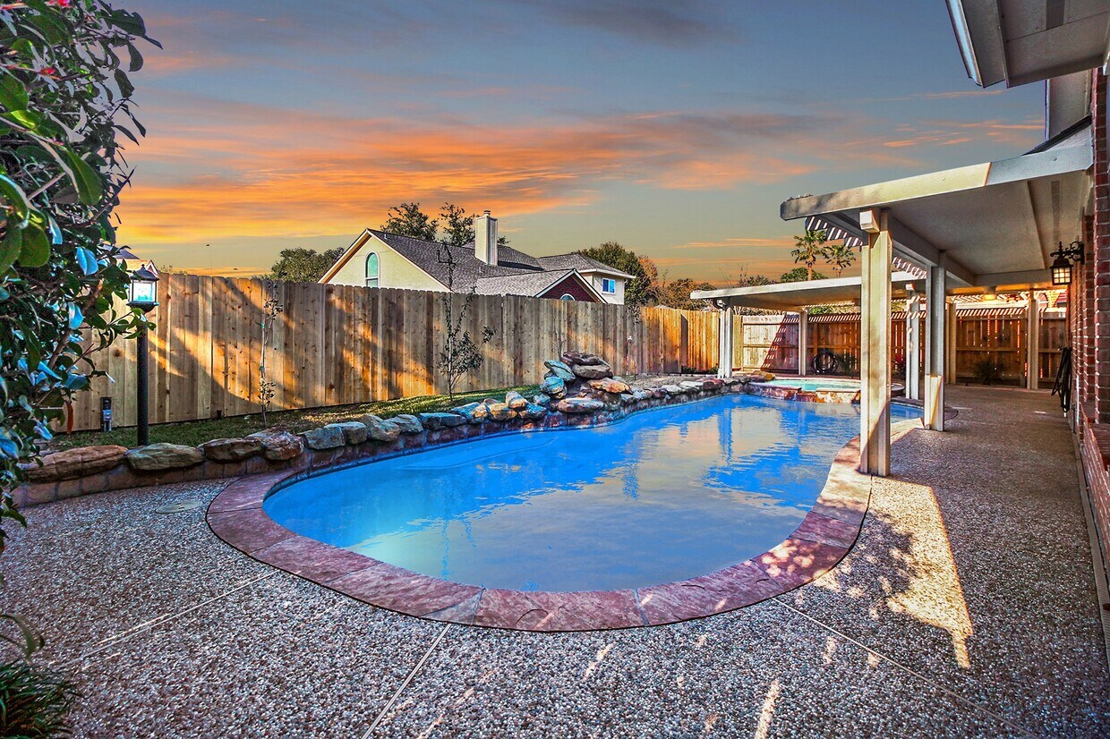 Primary Photo - 23122 Beech Canyon Dr