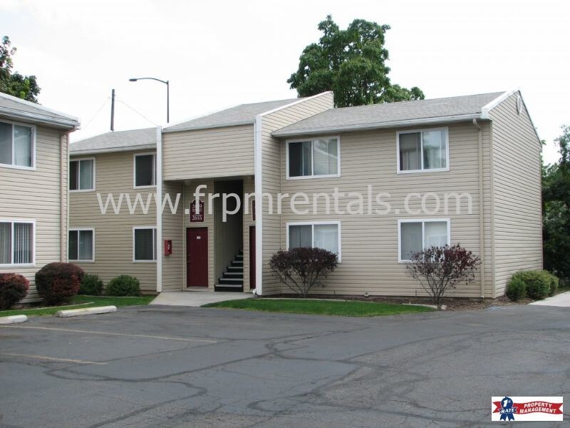 Primary Photo - 2633 W Bedford Ln