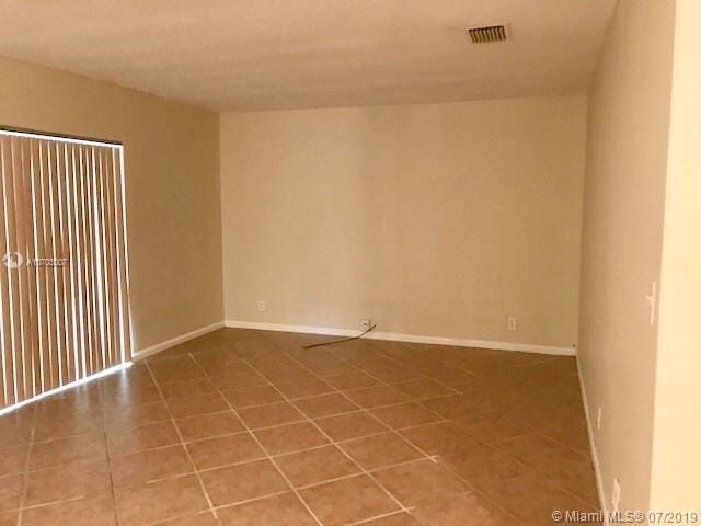Building Photo - 10601 NW 39th Ct