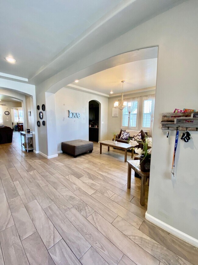 Building Photo - 7848 Enchanted Path Dr