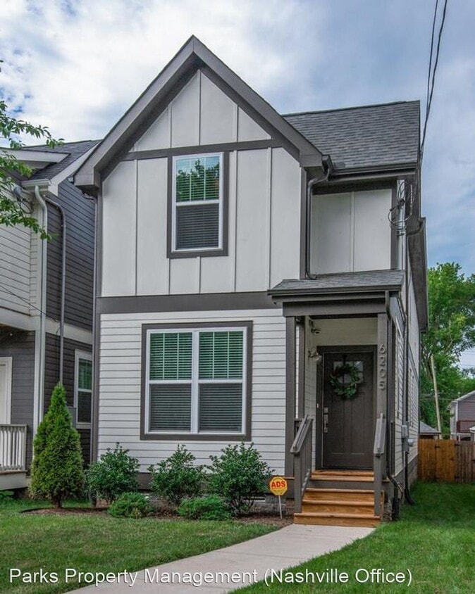 Primary Photo - 3 br, 2.5 bath House - 6205B Pennsylvania Ave