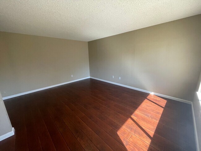 Foto del edificio - Single story located in East Modesto neighborhood!
