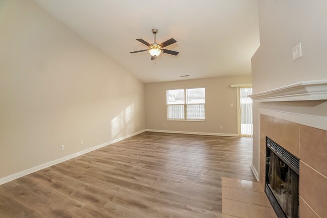 Building Photo - 1205 Turnbury Ln