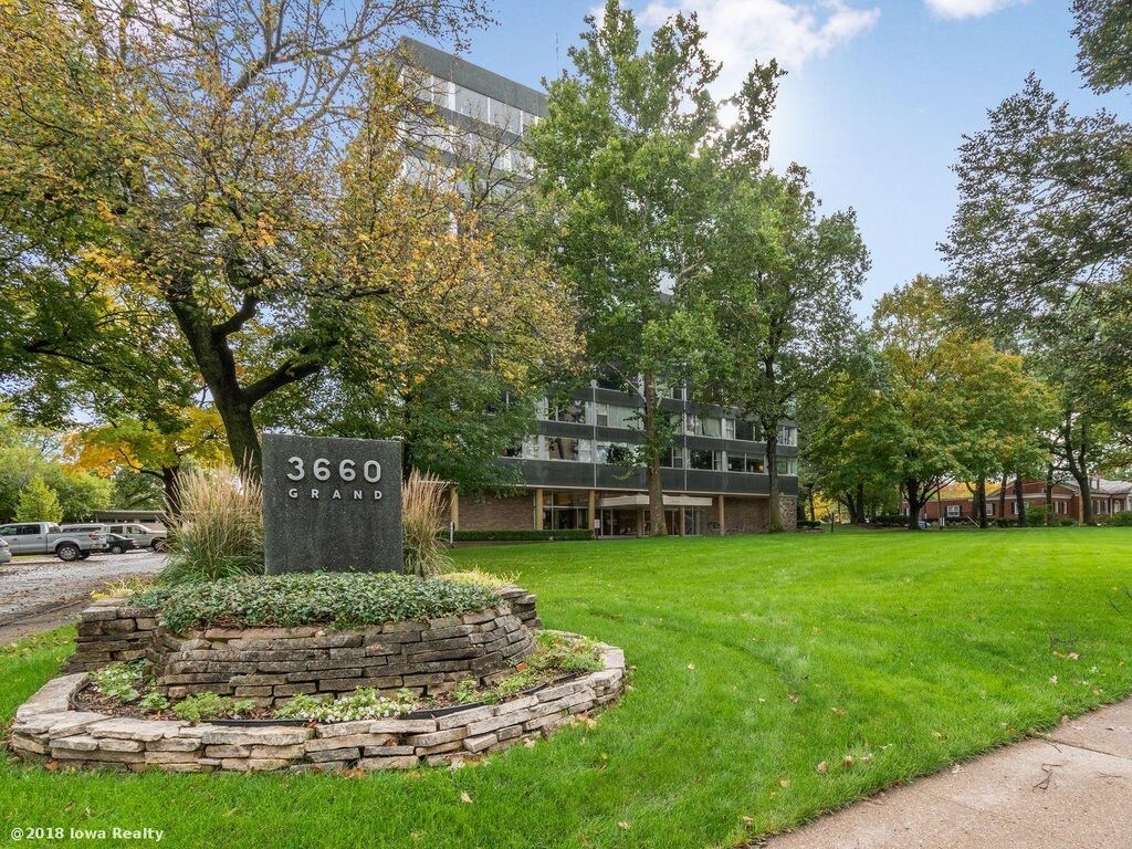 Foto principal - 3660 Grand Ave