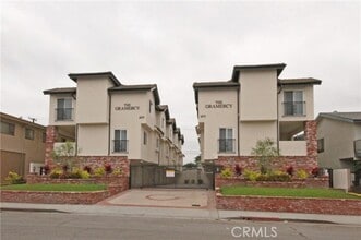 Building Photo - 1675 Gramercy Ave