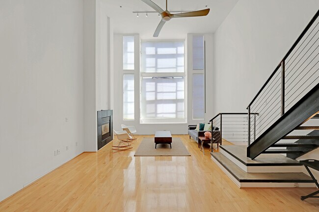 Building Photo - 249 Shipley St