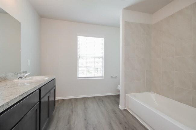 Building Photo - 4807 Banyan Tree Trl