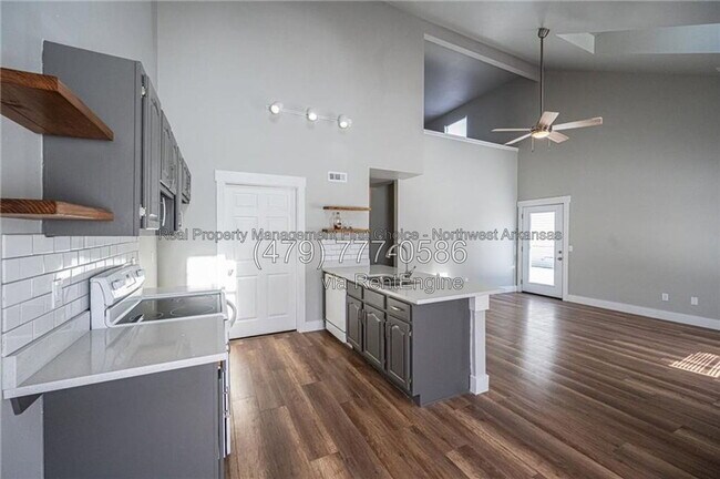 Foto del edificio - 2407 W Ash St