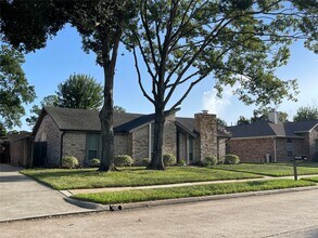 Building Photo - 21311 Park Bluff Dr