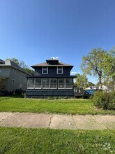 Building Photo - 202 Summit Ave
